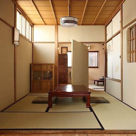 Bar併設の仕掛け満載忍者ハウス!Wi-Fi!天王寺電車で15分!帝塚山四丁目駅3メートル! Otel Osaka Dış mekan fotoğraf