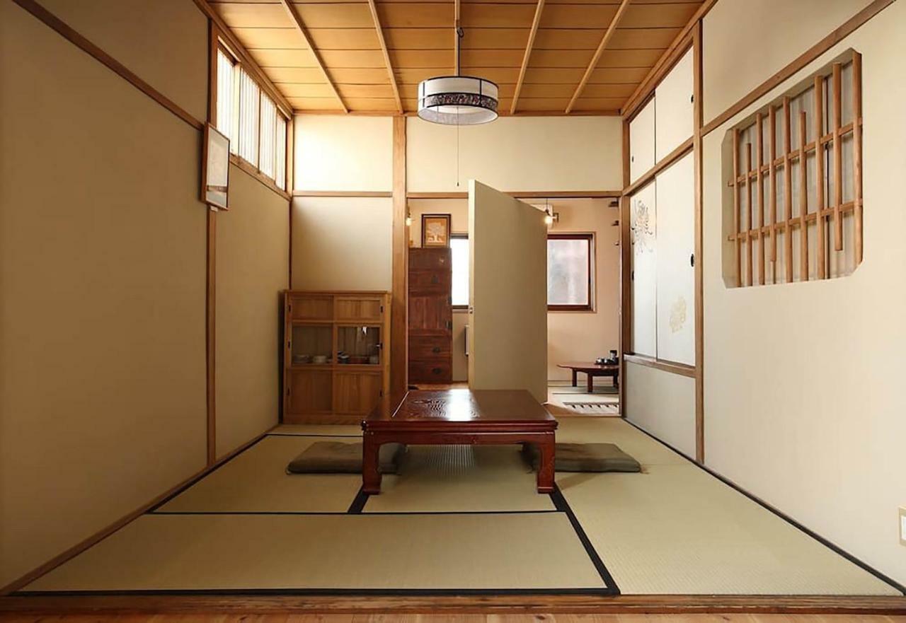 Bar併設の仕掛け満載忍者ハウス!Wi-Fi!天王寺電車で15分!帝塚山四丁目駅3メートル! Otel Osaka Dış mekan fotoğraf